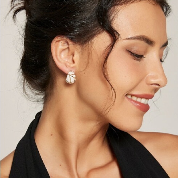 18K Gold Plated White Enamel Stud Earrings*Chunky Mini Hoops*ML - Picture 2 of 5